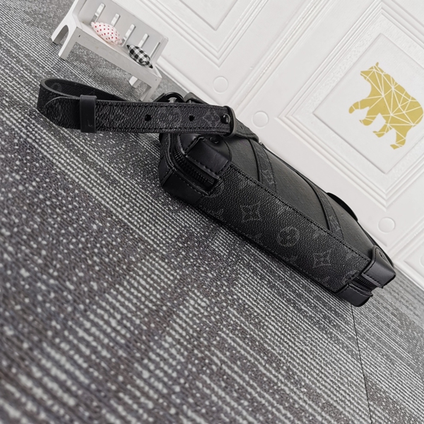 ルイヴィトンバッグ素材ディテール